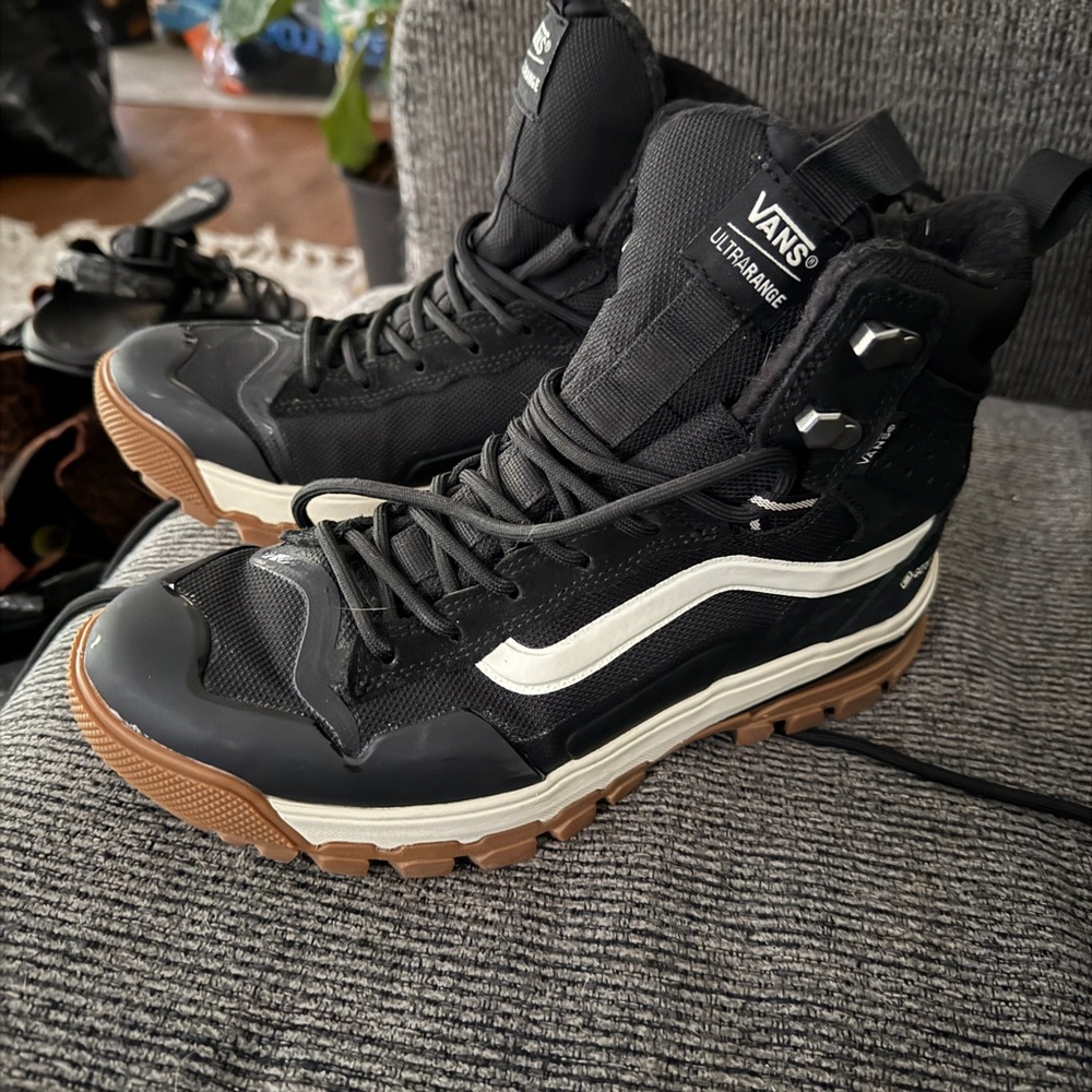 NEW Vans Ultrarange MTE